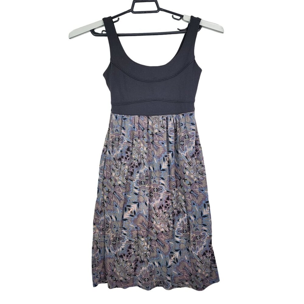 Womens Athleta Tank Dress Shelf Bra Printed Pattern Knee Length Size Small Tall